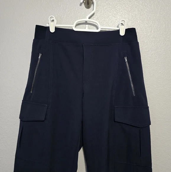 Athleta Endless High Rise Cargo Pant Textured stretch fabric in a tapered fit - Picture 3 of 7